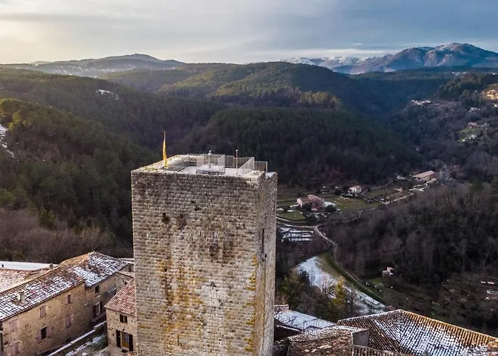 Chateau De *