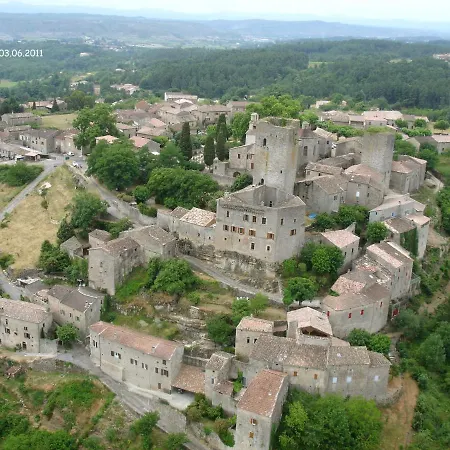 Chateau De Bed & Breakfast