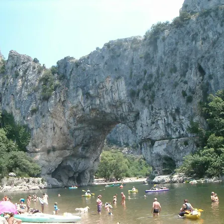 Château De Bed and breakfast