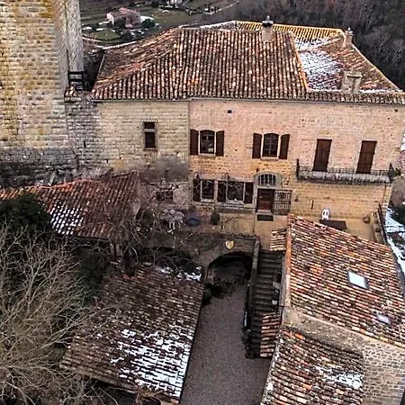 Chateau De *